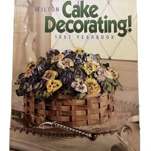 Wilton Cake Decorating 1997 Yearbook